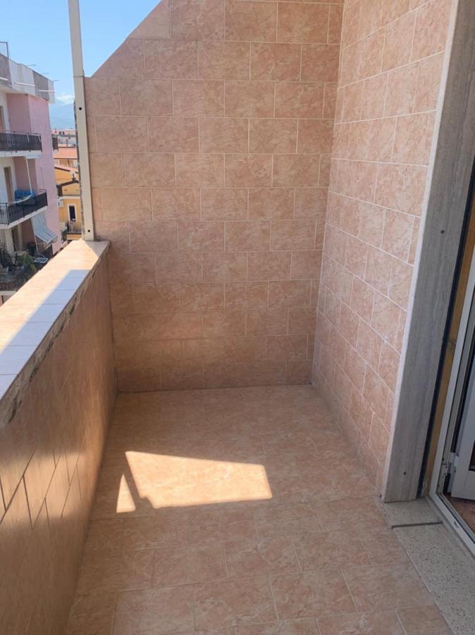 casa al mare a Scalea Apartment Exterior foto