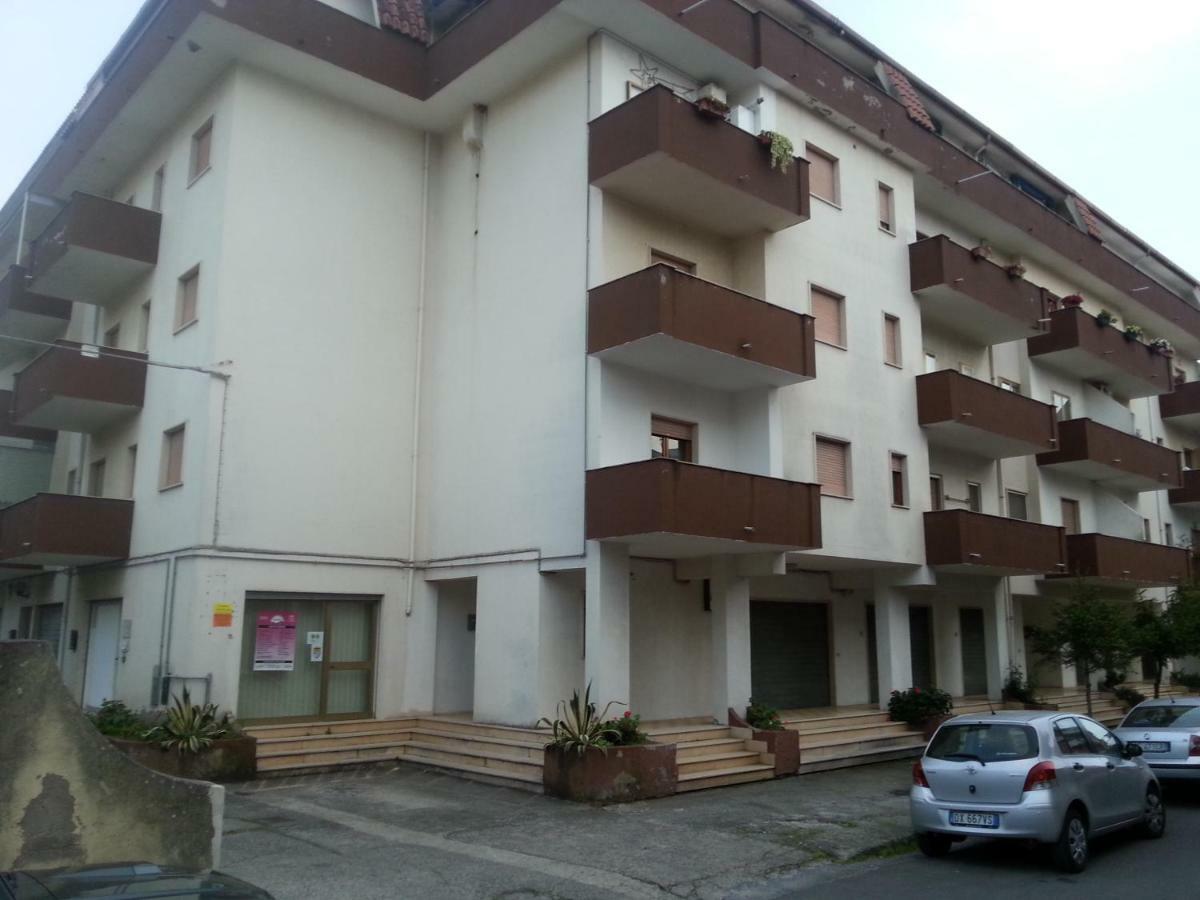 casa al mare a Scalea Apartment Exterior foto
